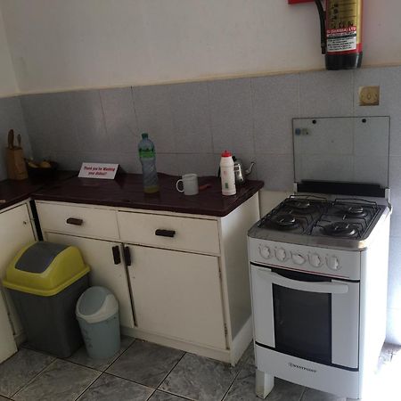 One World Village Guesthouse Bakau Kültér fotó