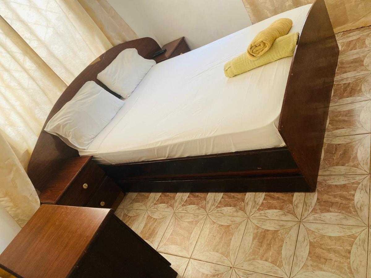 One World Village Guesthouse Bakau Kültér fotó