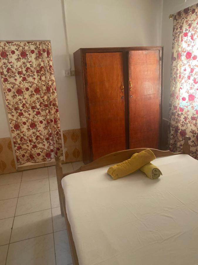 One World Village Guesthouse Bakau Kültér fotó