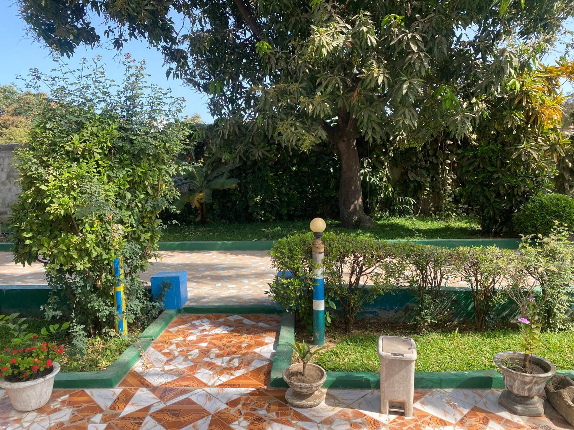 One World Village Guesthouse Bakau Kültér fotó