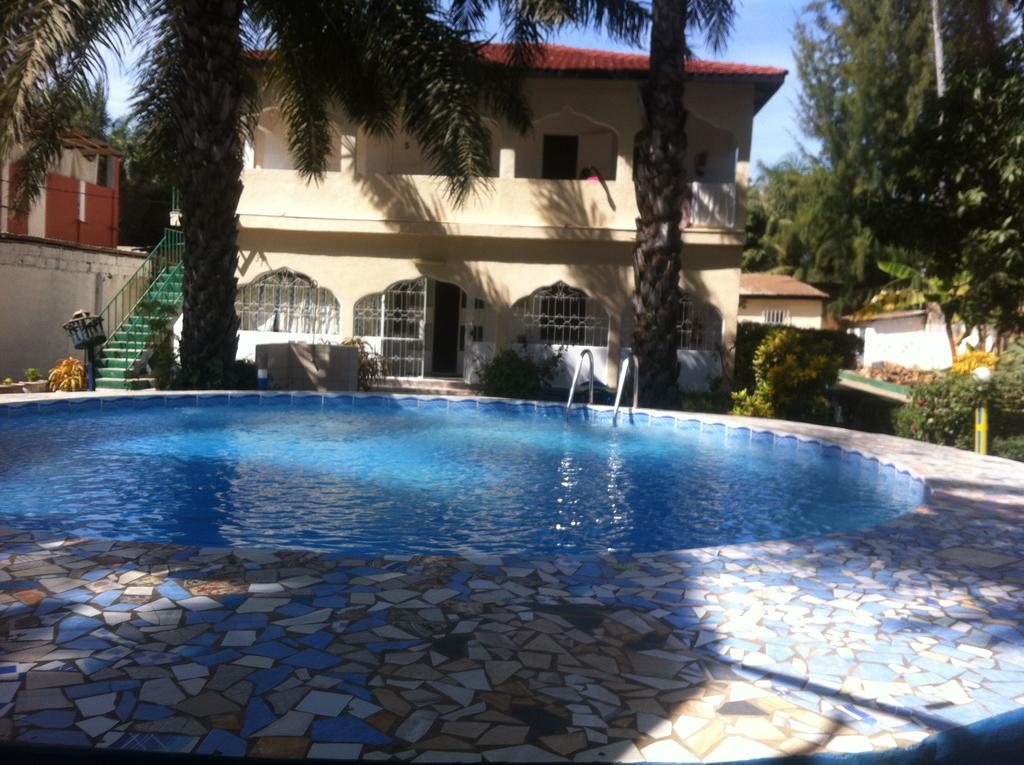One World Village Guesthouse Bakau Kültér fotó