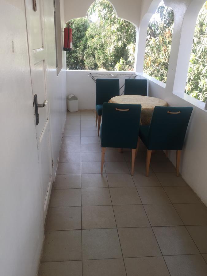 One World Village Guesthouse Bakau Kültér fotó